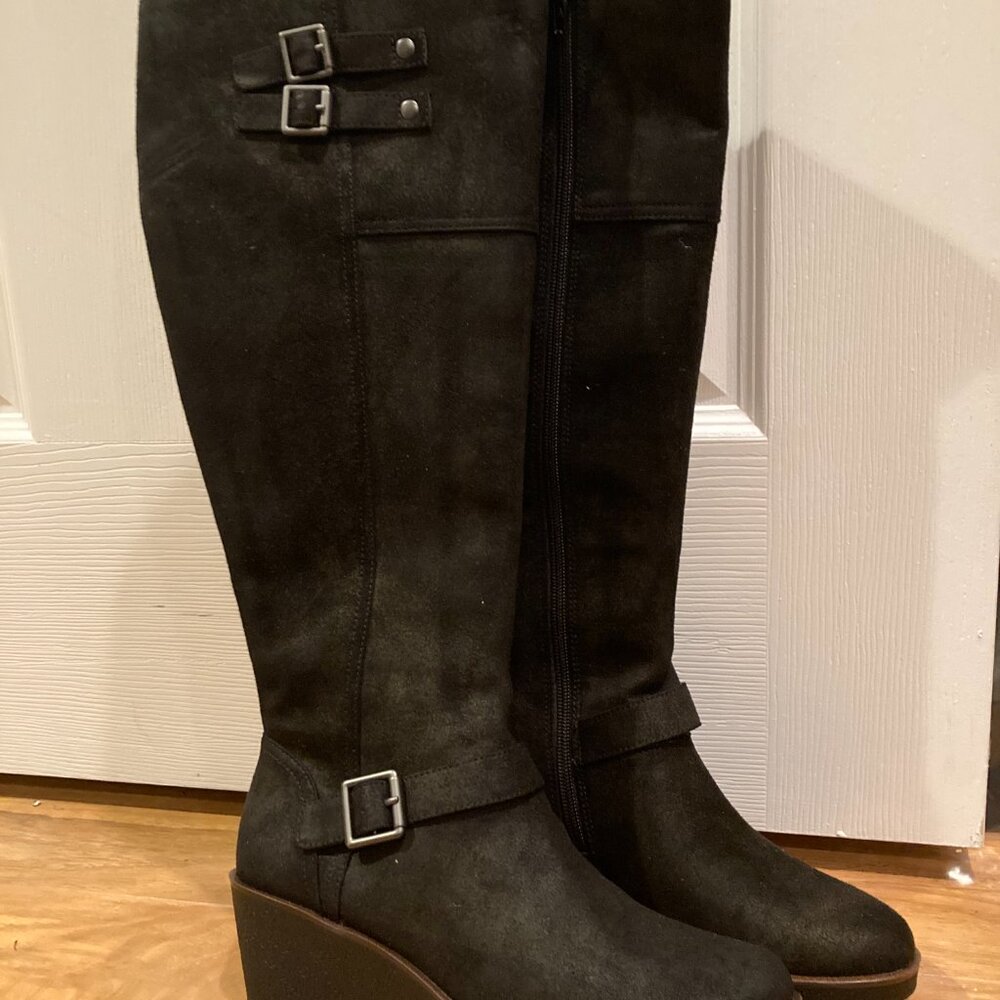 BRAND NEW Aerosoles A2 Robbins Egg Black boots size 6M